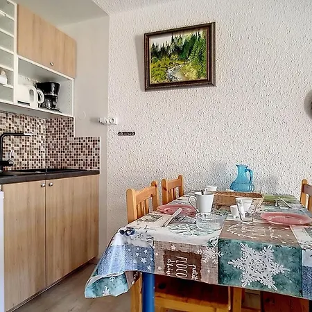 Danchet - Agreable - Depart Et Retour Aux Pieds - Balcon Mae-1334 Appartement *